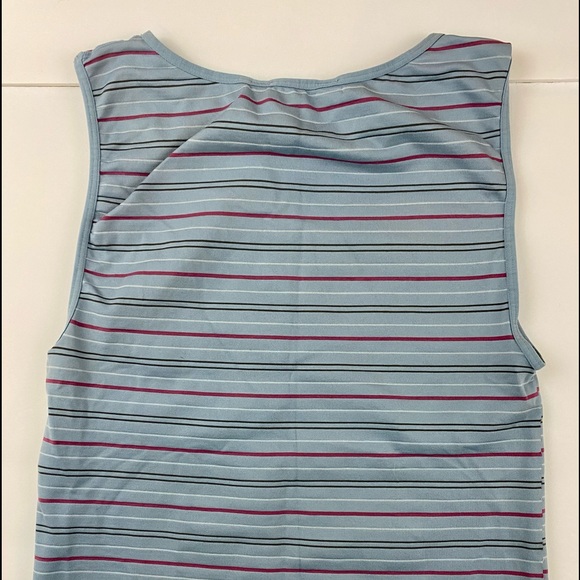 Freestyle Danskin Seamless Athletic Top. Size Large. Blue with stripes. - Picture 5 of 5